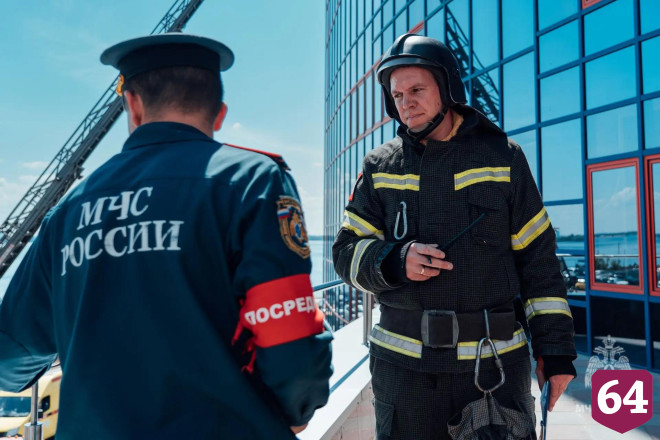 В Саратове из юридической академии при «пожаре» эвакуировали людей